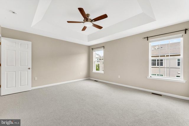 84 AUTUMN LN, Skillman, NJ 08558