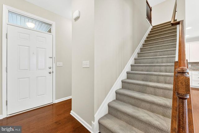 84 AUTUMN LN, Skillman, NJ 08558