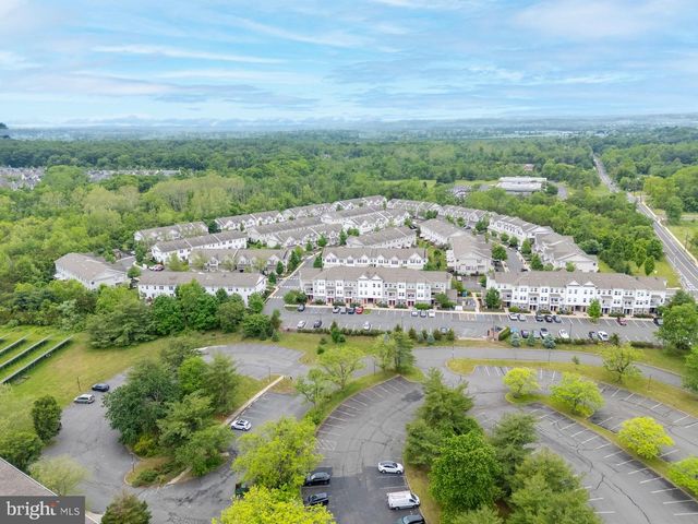 84 AUTUMN LN, Skillman, NJ 08558