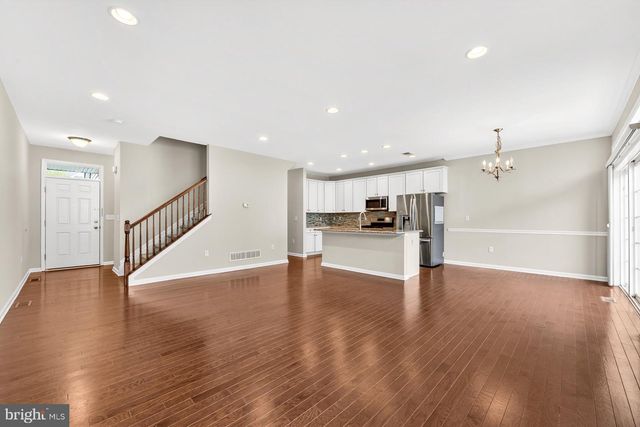 84 AUTUMN LN, Skillman, NJ 08558
