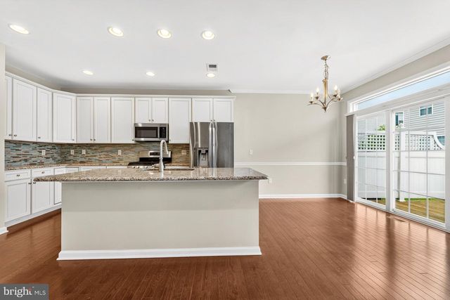 84 AUTUMN LN, Skillman, NJ 08558