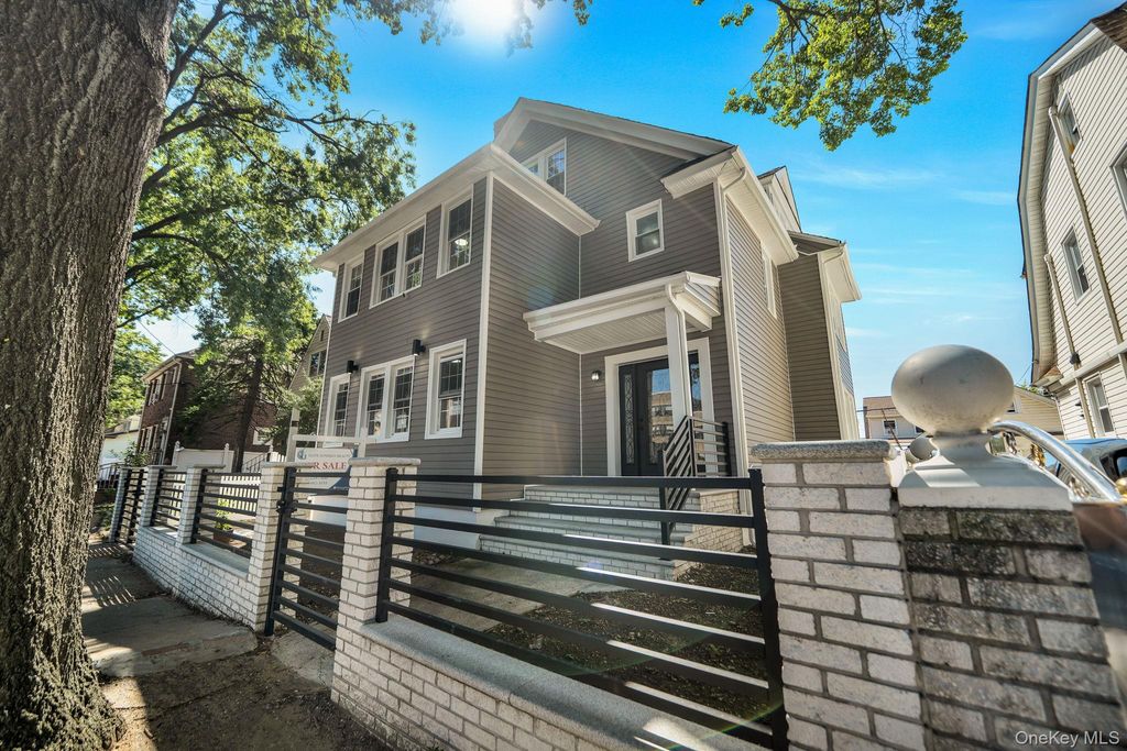 9264 Springfield Boulevard, Queens Village, NY 11428 — photo 3