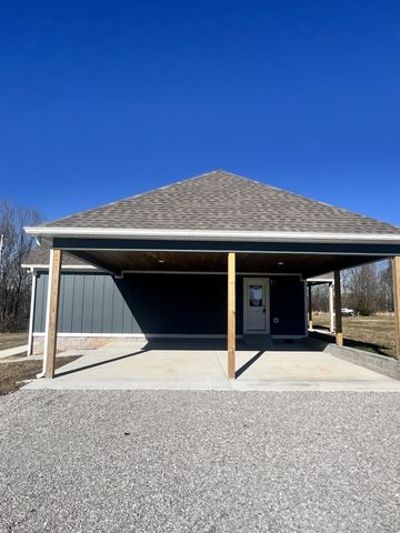 1718 Galloway Lane, Winchester, TN 37398