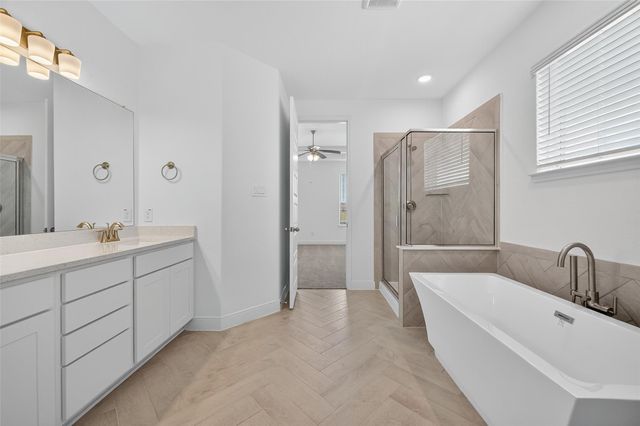 2919 Golden Isle Drive, Texas City, TX 77568