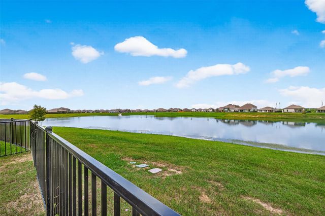 2919 Golden Isle Drive, Texas City, TX 77568
