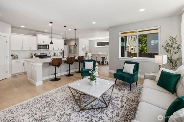 19365 139th Place SE, Renton, WA 98058