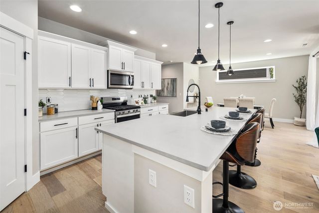 19365 139th Place SE, Renton, WA 98058