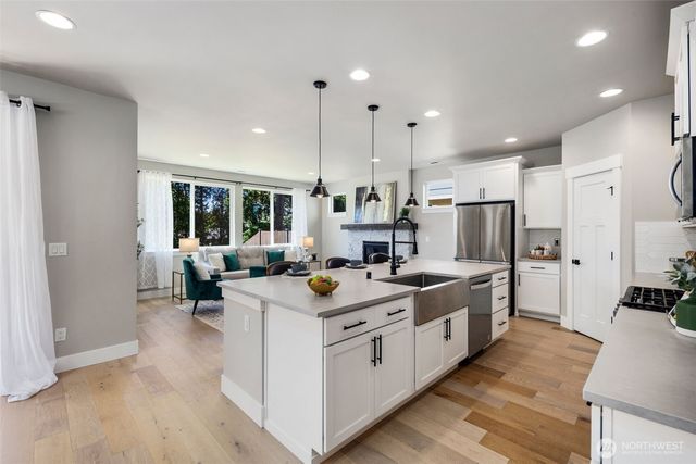 19365 139th Place SE, Renton, WA 98058