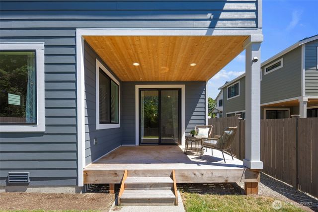 19365 139th Place SE, Renton, WA 98058