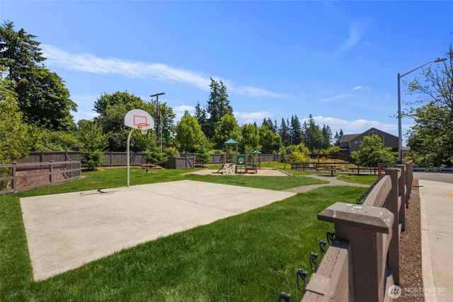 19365 139th Place SE, Renton, WA 98058