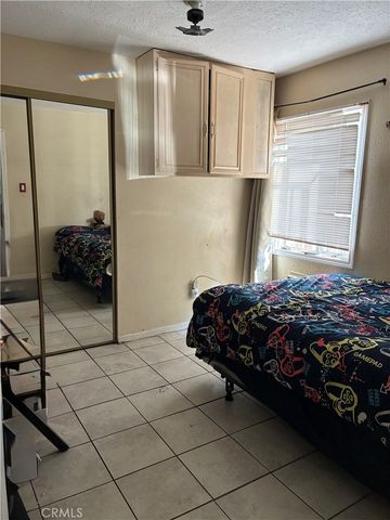 9568 Maie, Los Angeles, CA 90002