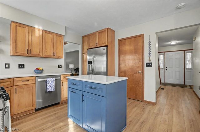 1282 Berkshire Drive, Macedonia, OH 44056