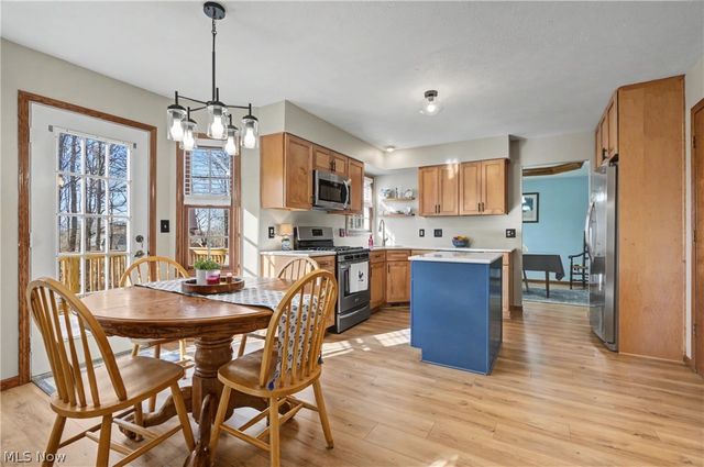 1282 Berkshire Drive, Macedonia, OH 44056