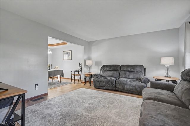 1282 Berkshire Drive, Macedonia, OH 44056