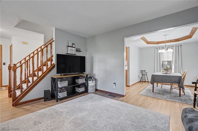 1282 Berkshire Drive, Macedonia, OH 44056