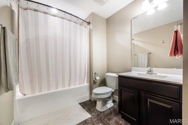 1140 Lear Lane, Mascoutah, IL 62258