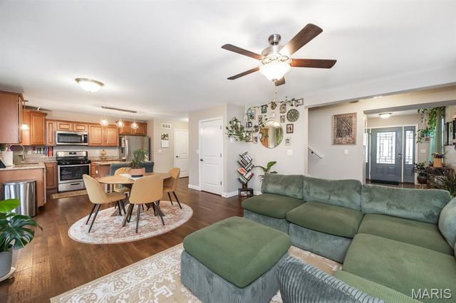 1140 Lear Lane, Mascoutah, IL 62258