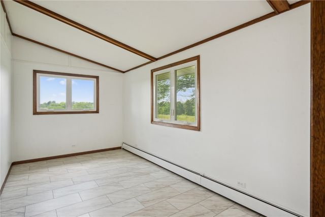 5995 32nd Avenue, Shellsburg, IA 52332