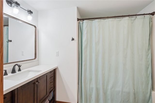 5995 32nd Avenue, Shellsburg, IA 52332