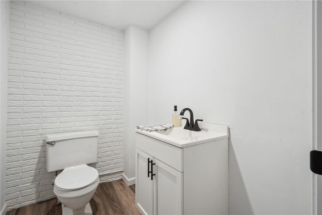 5995 32nd Avenue, Shellsburg, IA 52332