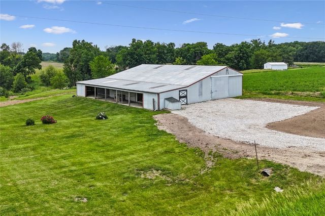 5995 32nd Avenue, Shellsburg, IA 52332