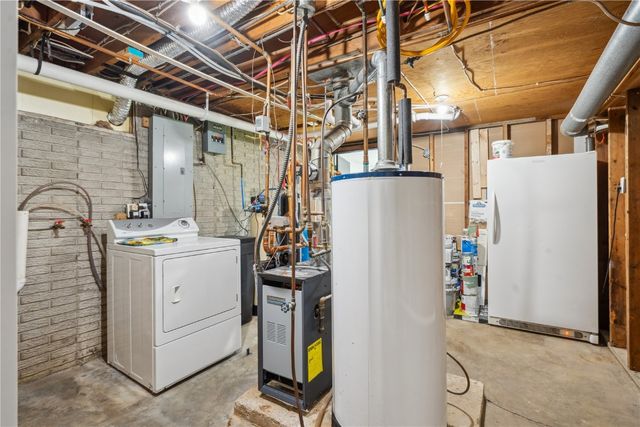 5995 32nd Avenue, Shellsburg, IA 52332