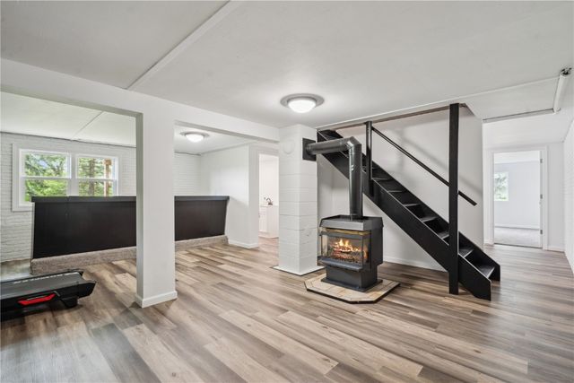 5995 32nd Avenue, Shellsburg, IA 52332