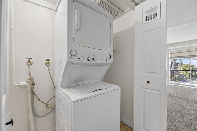 1028 APOLLO BEACH BOULEVARD 23, Apollo Beach, FL 33572