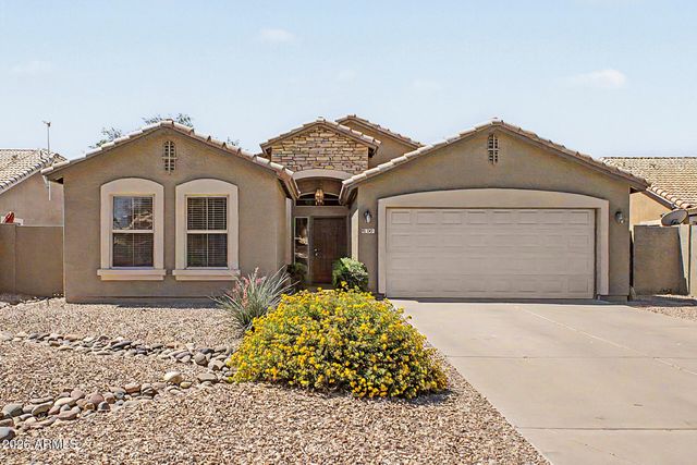 691 E EAGLE Lane, Gilbert, AZ 85296