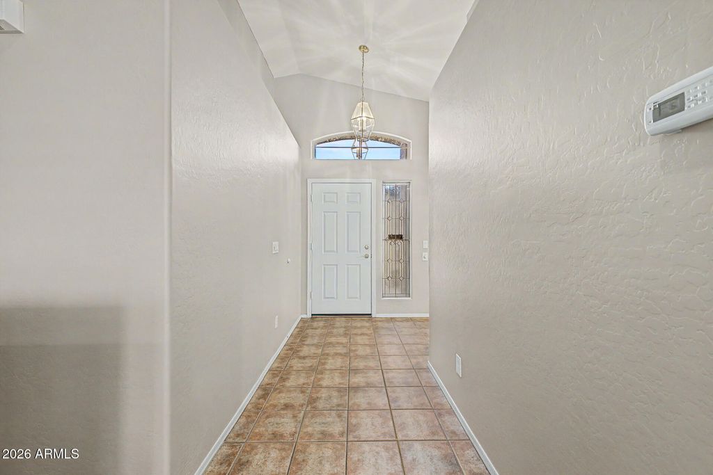 691 E EAGLE Lane, Gilbert, AZ 85296 — photo 4