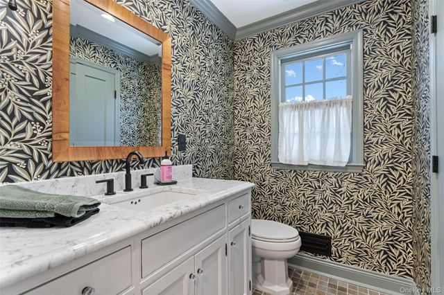 1 Bryson Street, Larchmont, NY 10538