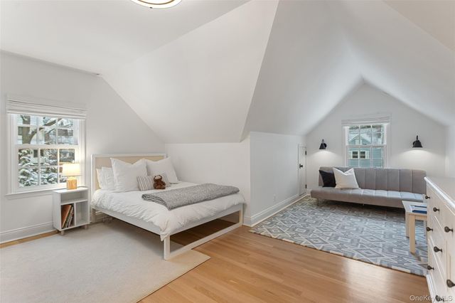 1 Bryson Street, Larchmont, NY 10538