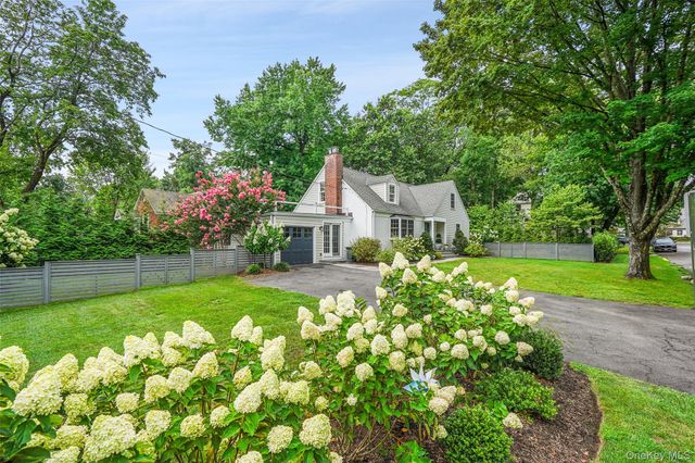 1 Bryson Street, Larchmont, NY 10538