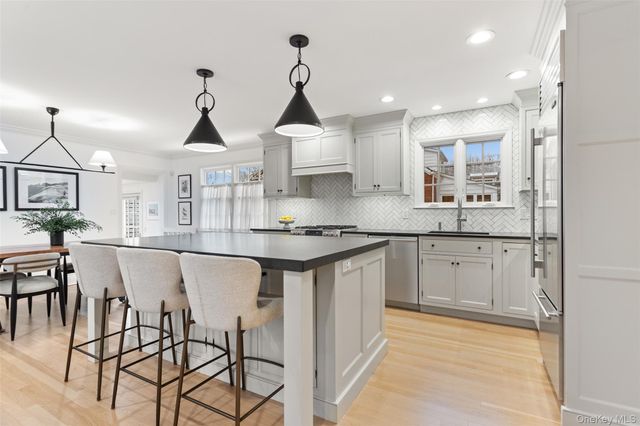 1 Bryson Street, Larchmont, NY 10538