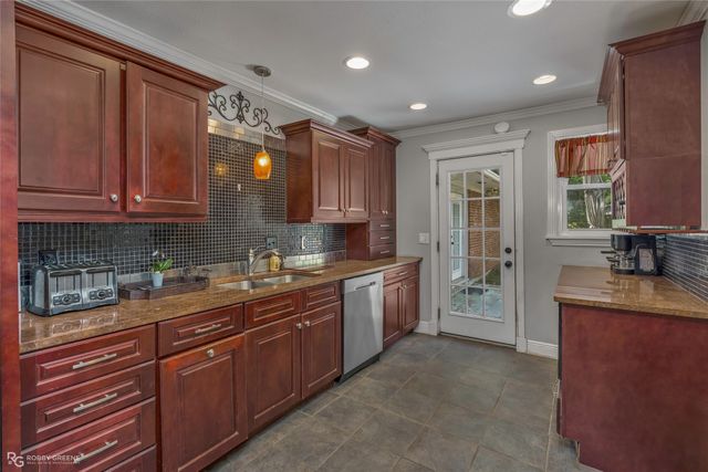 172 Swedes Avenue, Shreveport, LA 71105