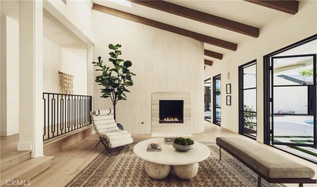 4195 Alonzo Avenue, Encino, CA 91316