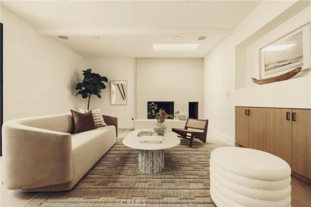 4195 Alonzo Avenue, Encino, CA 91316