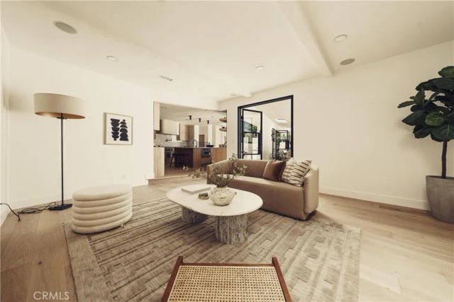 4195 Alonzo Avenue, Encino, CA 91316