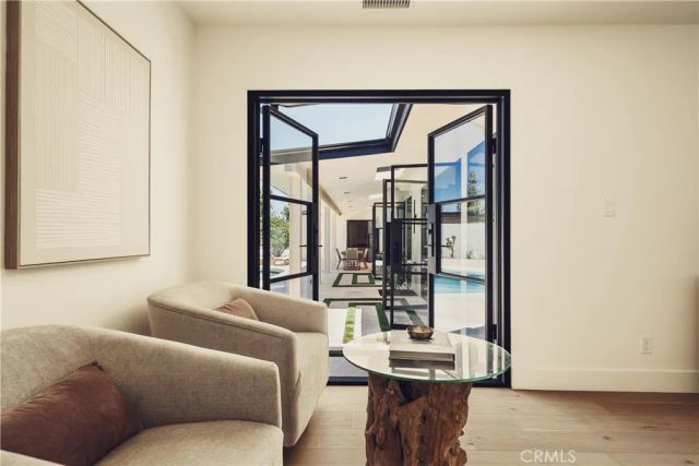 4195 Alonzo Avenue, Encino, CA 91316