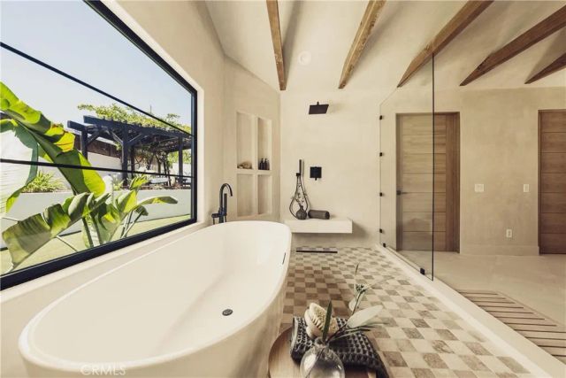 4195 Alonzo Avenue, Encino, CA 91316