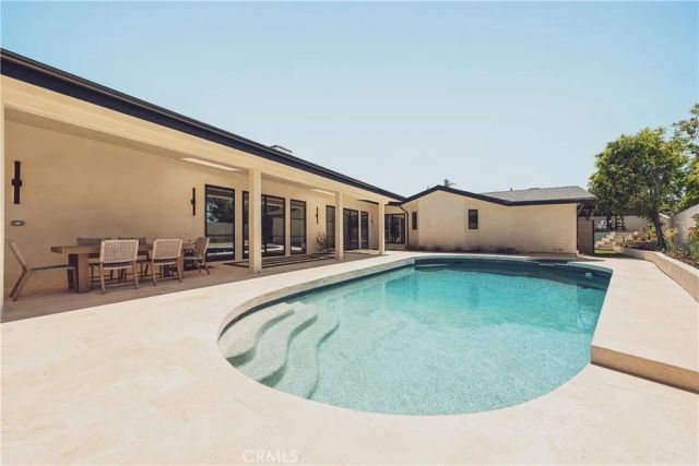 4195 Alonzo Avenue, Encino, CA 91316