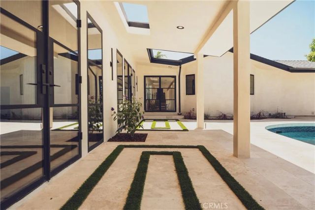 4195 Alonzo Avenue, Encino, CA 91316