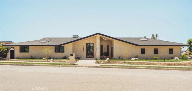 4195 Alonzo Avenue, Encino, CA 91316