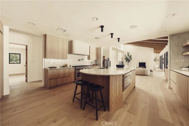 4195 Alonzo Avenue, Encino, CA 91316