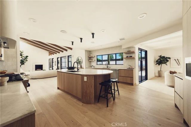 4195 Alonzo Avenue, Encino, CA 91316