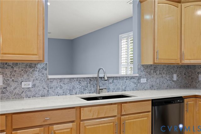 5403 Ridgedale Dr, Glen Allen, VA 23059