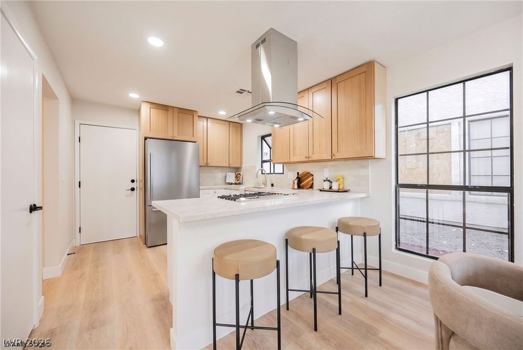 4877 Fiesta Lakes Street, Las Vegas, NV 89130 — exterior