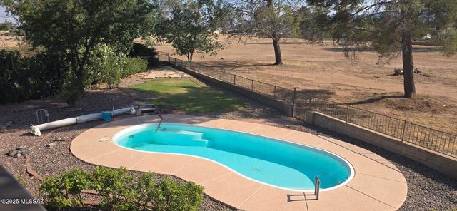 1006 E Geneva, Pearce, AZ 85625