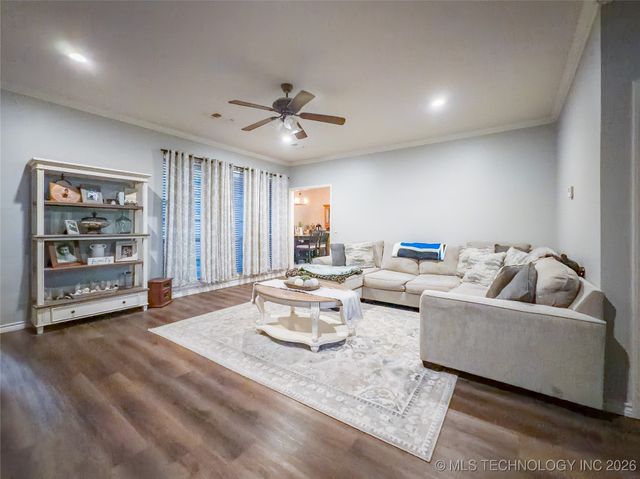 1410 S 5th Street, Mcalester, OK 74501