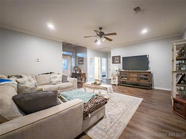 1410 S 5th Street, Mcalester, OK 74501